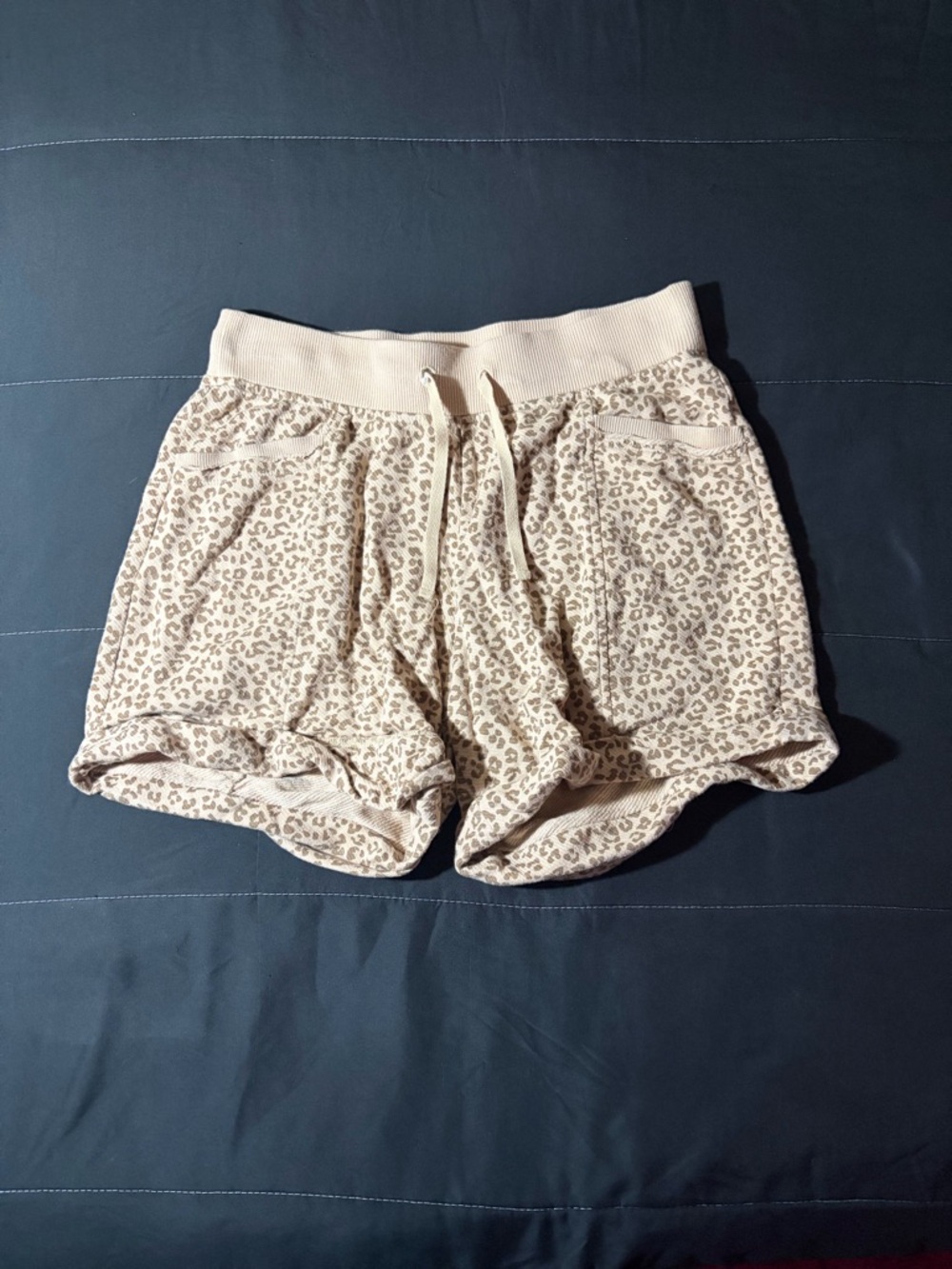 New Directions 100% Cotton Size S Neutral Tan Leopard Print Cozy Shorts
